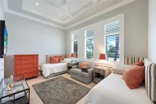425 Harbour Dr, Naples, FL 34103 - Photo 14