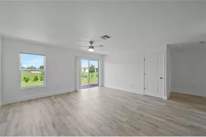 2426 Santabarbara Blvd N, Cape Coral, FL 33993 - Photo 4