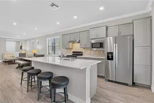 7237 Wilton Dr, Naples, FL 34109 - Photo 10