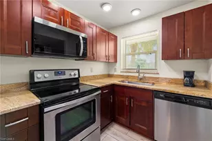 499 Forest Lakes Blvd, Naples, FL 34105 - Photo 14