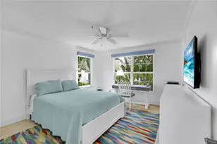 376 3rd St S, Naples, FL 34102 - Photo 14