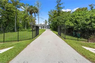 2545 18th Ave NE, Naples, FL 34120 - Photo 12
