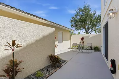 4910 Cougar Ct N #101, Naples, FL 34109 - Photo 10
