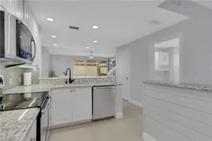 28558 Alessandria Cir, Bonita Springs, FL 34135 - Photo 8