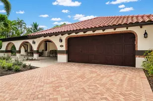 2429 Kings Lake Blvd, Naples, FL 34112 - Photo 4