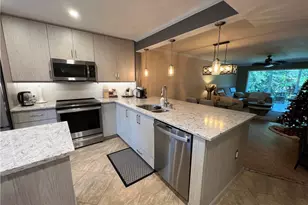 3051 Sandpiper Bay Cir, Naples, FL 34112 - Photo 6