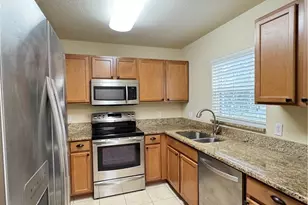 9077 Gervais Cir, Naples, FL 34120 - Photo 4