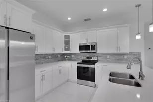4352 24th Ave NE, Naples, FL 34120 - Photo 8