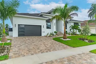 1528 Kingston Ct N, Marco Island, FL 34145 - Photo 2
