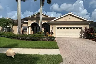 4991 Cerromar Dr, Naples, FL 34112 - Photo 2