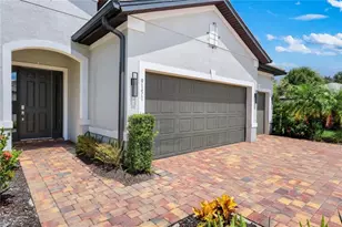 9151 Snowy Owl Wy, Naples, FL 34120 - Photo 12