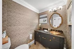 392 Carlton Pl, Naples, FL 34108 - Photo 26