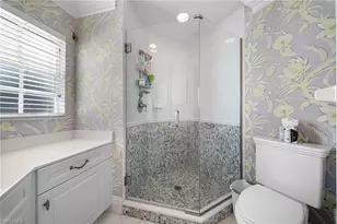 392 Carlton Pl, Naples, FL 34108 - Photo 36