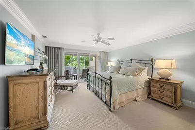 392 Carlton Pl #3, Naples, FL 34108 - Photo 6