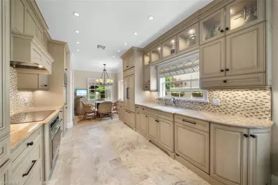 392 Carlton Pl #3, Naples, FL 34108 - Photo 16