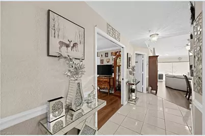 380 Gabriel Cir #8, Naples, FL 34104 - Photo 16