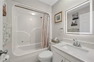 380 Gabriel Cir, Naples, FL 34104 - Photo 26