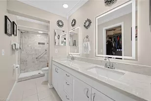 380 Gabriel Cir, Naples, FL 34104 - Photo 22
