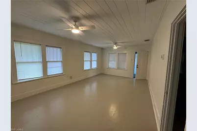 2525 Broadway, Fort Myers, FL 33901 - Photo 6