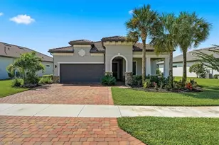 9831 Everglades Dr, Naples, FL 34120 - Photo 1