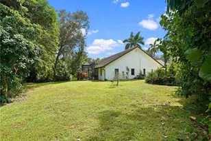 2140 Harlans Run, Naples, FL 34105 - Photo 12