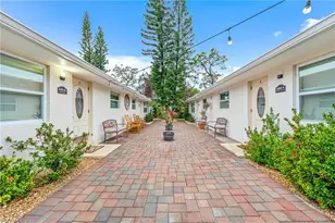 668 97th Ave N, Naples, FL 34108 - Photo 2