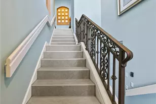 5021 Maxwell Circle #201 Circle, Naples, FL 34105 - Photo 2