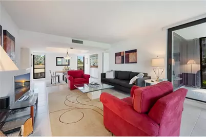 4551 Gulf Shore Blvd N #306, Naples, FL 34103 - Photo 8