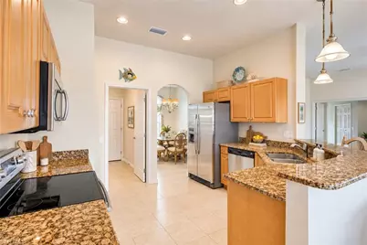 927 SW 28th Ter, Cape Coral, FL 33914 - Photo 6