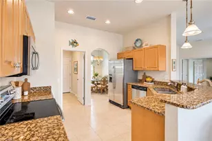 927 SW 28th Terrace, Cape Coral, FL 33914 - Photo 6
