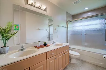 927 SW 28th Ter, Cape Coral, FL 33914 - Photo 26