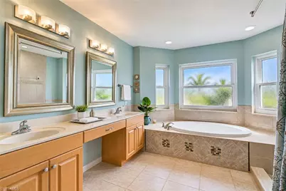 927 SW 28th Ter, Cape Coral, FL 33914 - Photo 14
