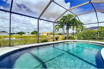 927 SW 28th Ter, Cape Coral, FL 33914 - Photo 2