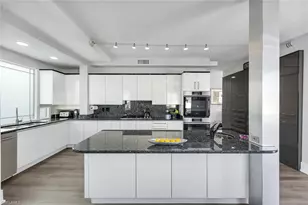 375 Germain Ave, Naples, FL 34108 - Photo 12