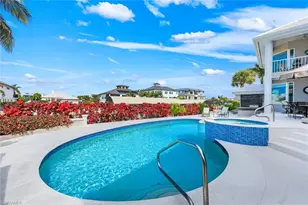 375 Germain Ave, Naples, FL 34108 - Photo 32