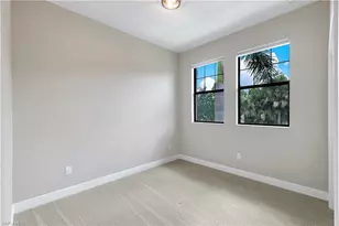 15114 Palmer Lake Cir, Naples, FL 34109 - Photo 8
