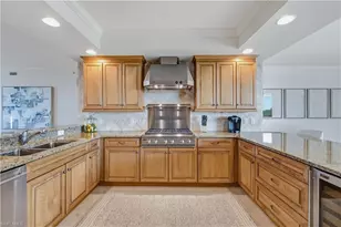275 Indies Way, Naples, FL 34110 - Photo 10