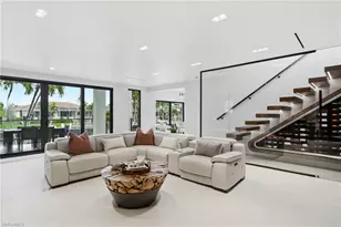 910 Beaver Ct, Marco Island, FL 34145 - Photo 4