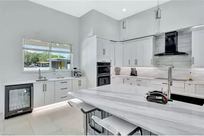 140 37th Ave NW, Naples, FL 34120 - Photo 14