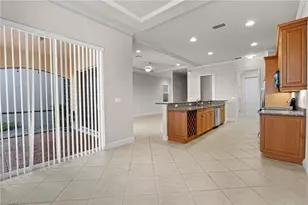 5717 Mango Cir, Naples, FL 34110 - Photo 4