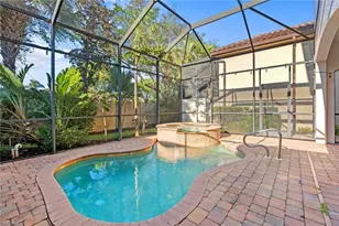 5717 Mango Cir, Naples, FL 34110 - Photo 2