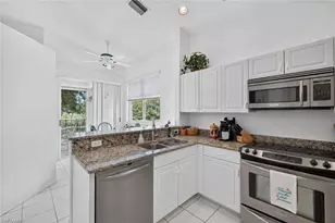 15173 Storrington Pl, Naples, FL 34110 - Photo 16
