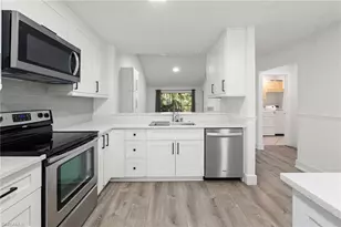3451 County Barn Rd, Naples, FL 34112 - Photo 16
