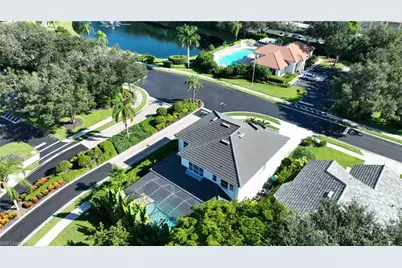 8213 Laurel Lakes Blvd, Naples, FL 34119 - Photo 4