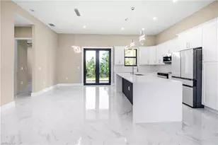 2813 19th St SW, Lehigh Acres, FL 33976 - Photo 8