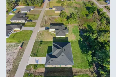 2813 19th St SW, Lehigh Acres, FL 33976 - Photo 4