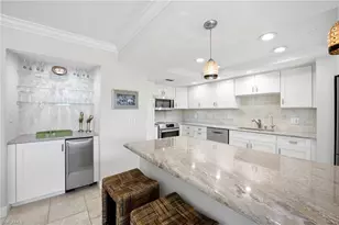 614 Wildwood Ln, Naples, FL 34105 - Photo 8