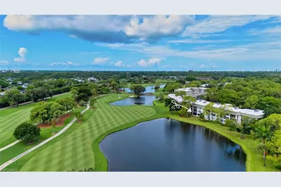 614 Wildwood Ln #614, Naples, FL 34105 - Photo 2