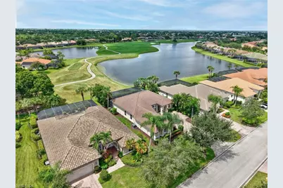 8983 Mustang Island Cir, Naples, FL 34113 - Photo 6