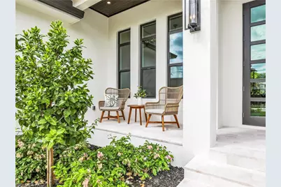 1343 12th St N, Naples, FL 34102 - Photo 2